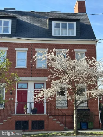 $2,400,000 | 714 Wythe Street, Alexandria, VA 22314