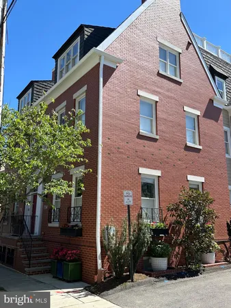 $2,400,000 | 714 Wythe Street, Alexandria, VA 22314