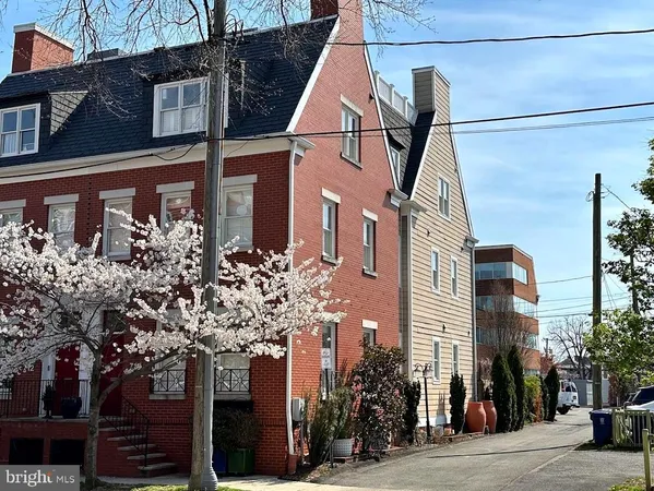 $2,400,000 | 714 Wythe Street, Alexandria, VA 22314