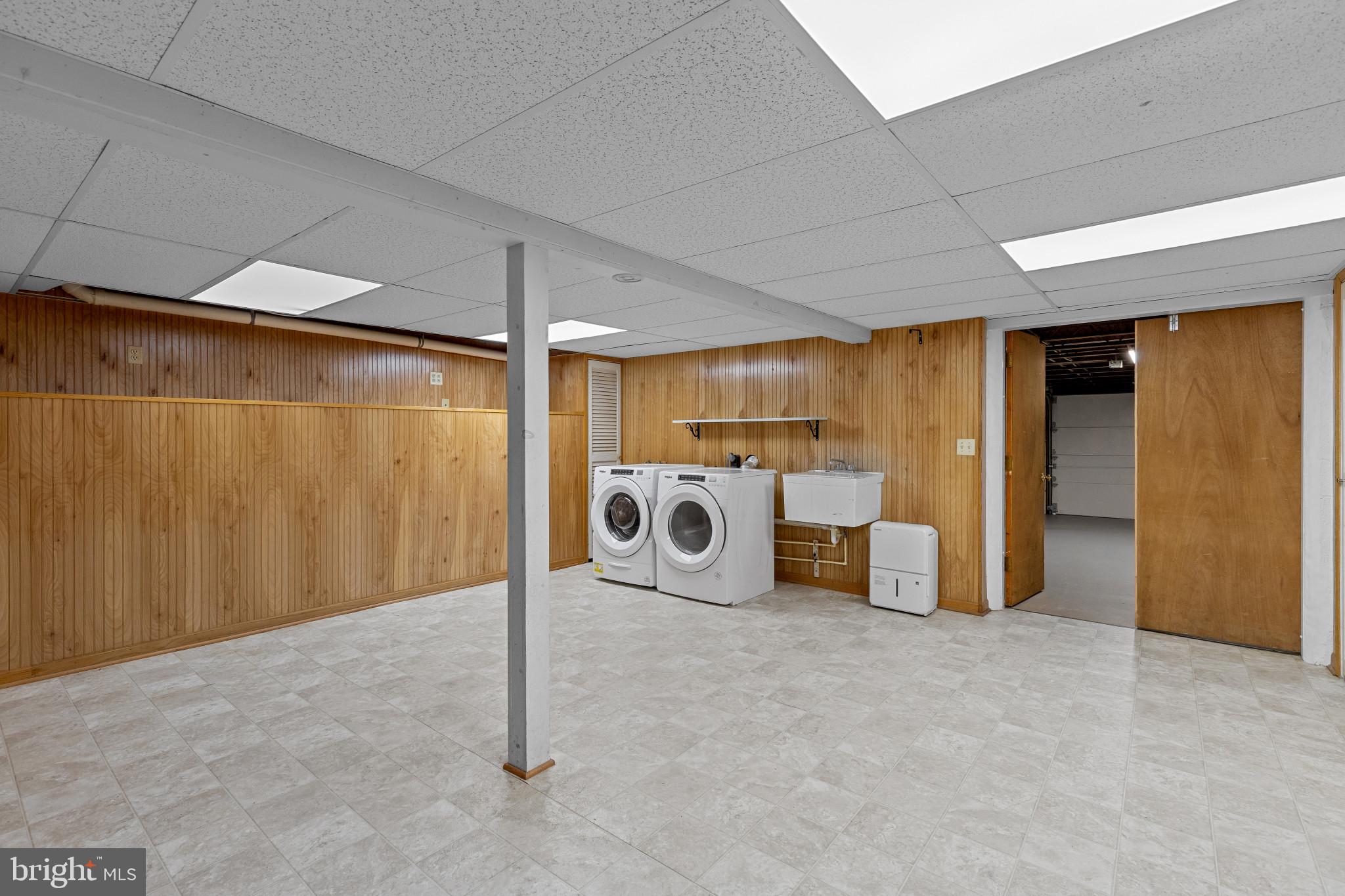 2611 Ogleton Road Annapolis, MD 21403 - Photo 31 of 50 Spacious, versatile basement laundry area.