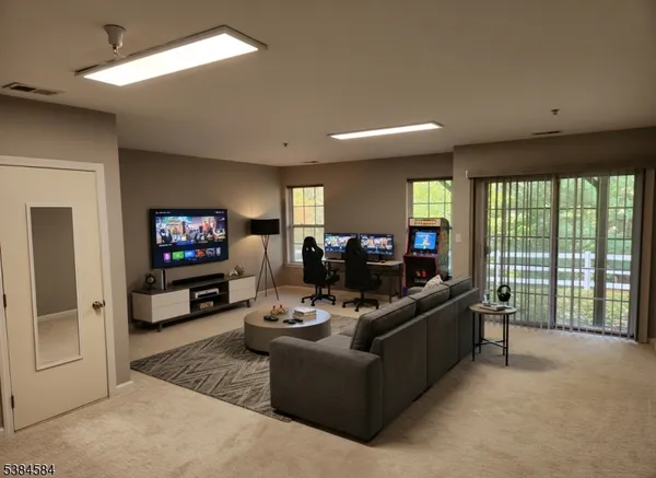 $3,200 | 1005 Wendover Court, Randolph, NJ 07869