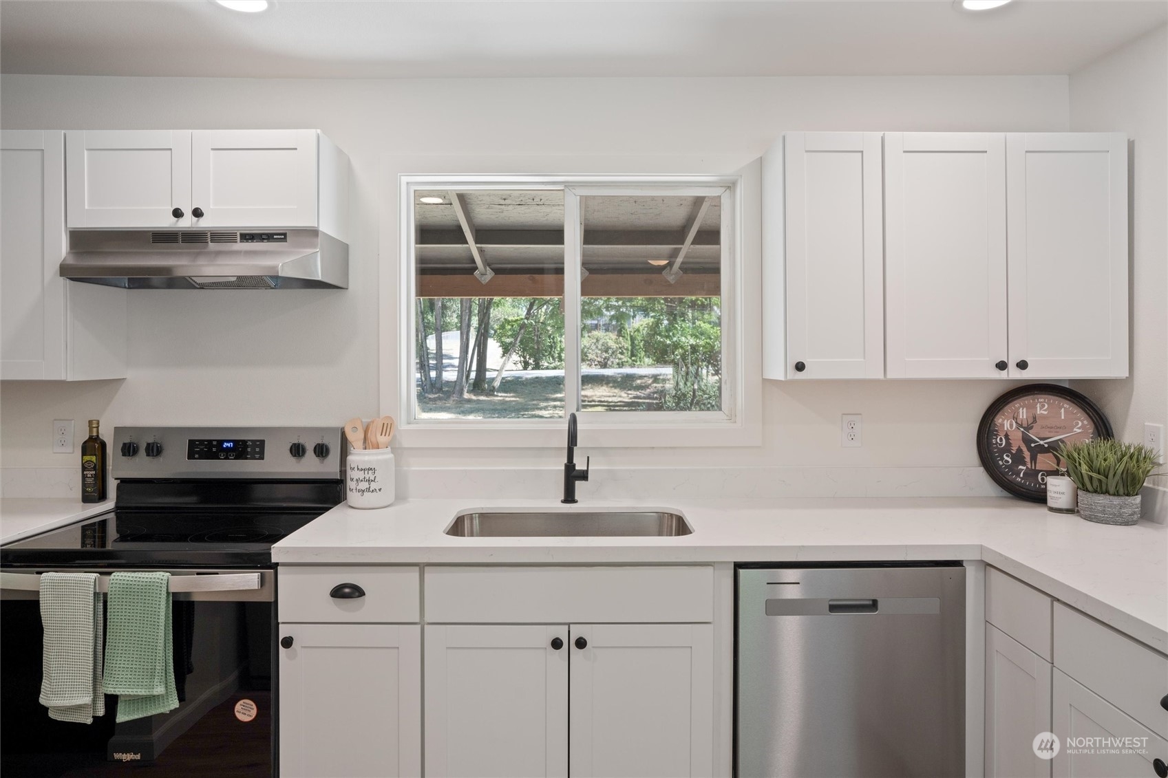 2449 Rocky Point Road Northwest Bremerton, WA 98312 - Photo 15 of 31 Gallery Image 15