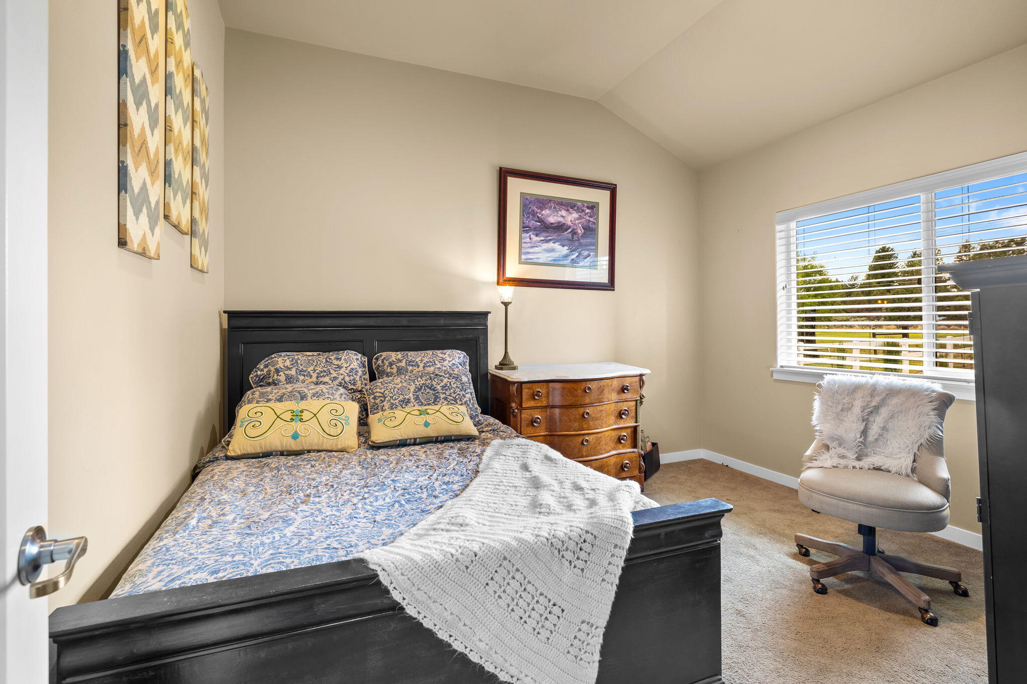 63290 Deschutes Market Road Bend, OR 97701 - Photo 27 of 48 4th bedroom/office