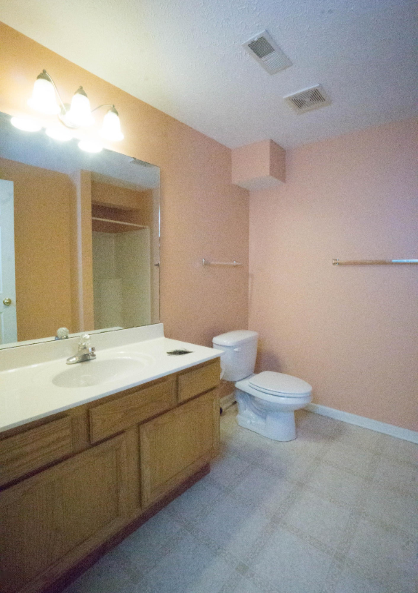 68843 Calvin Center Road Cassopolis, MI 49031 - Photo 25 of 34 Basement Bath