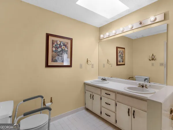 $325,000 | 521 Horseshoe Circle, Stockbridge, GA 30281