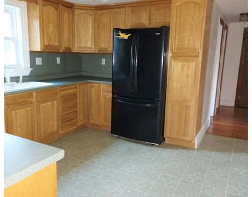 65 Moosehill Road Walpole, MA 02032 - Photo 3 of 10