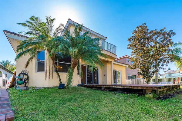 $3,500 | 10639 Hatteras Drive, Tampa, FL 33615