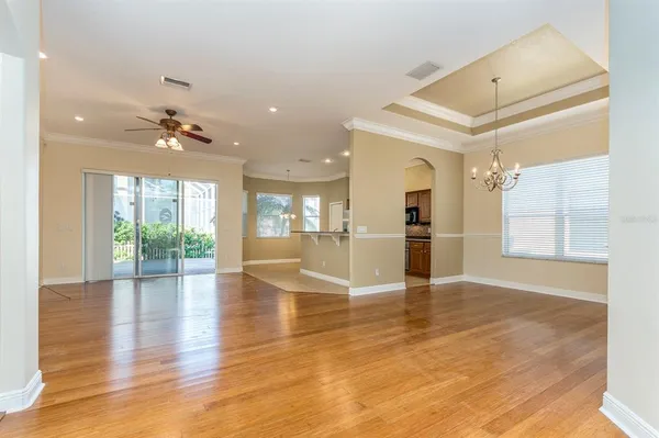 $3,500 | 10639 Hatteras Drive, Tampa, FL 33615