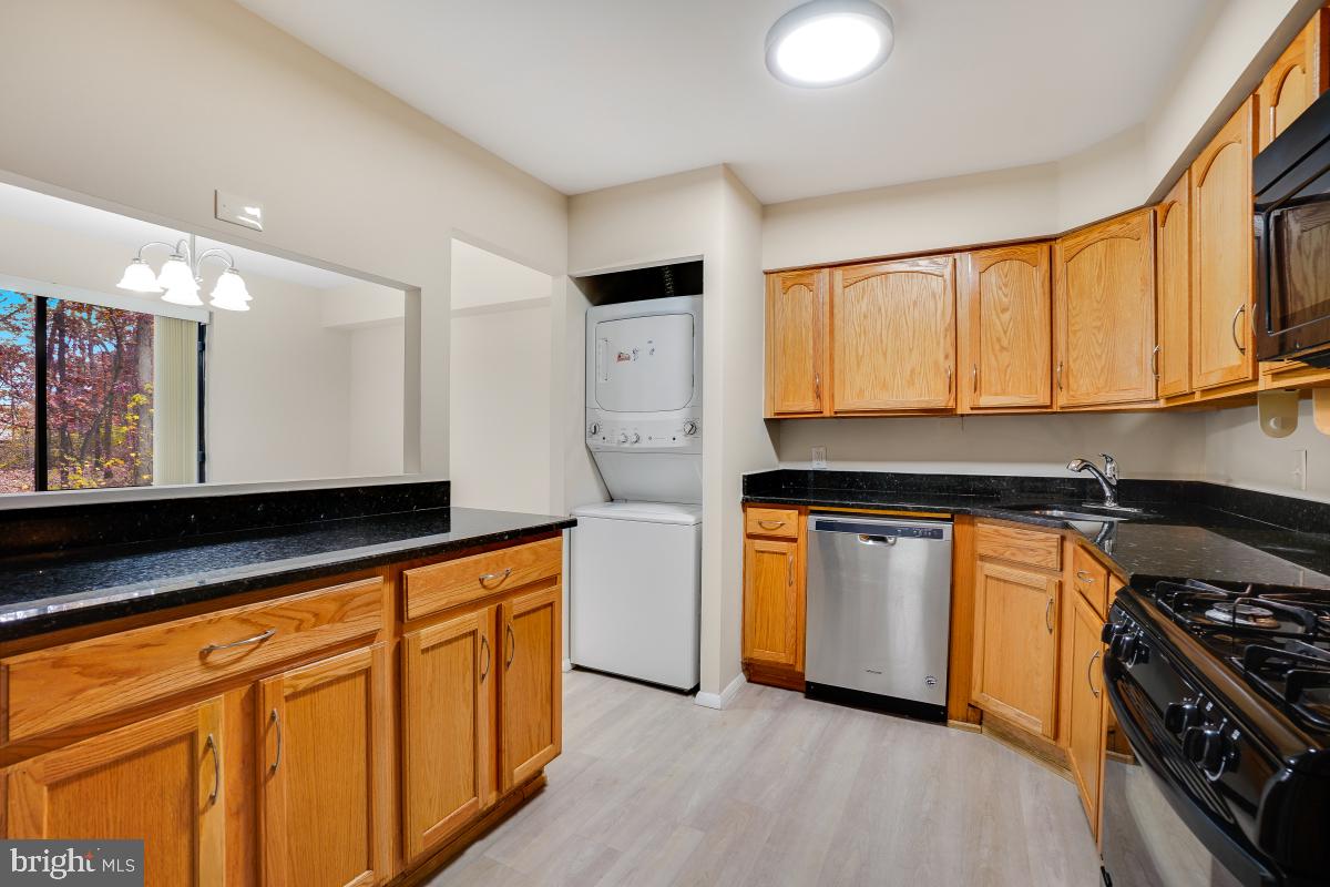 8475 Greenbelt Road Greenbelt, MD 20770 - Photo 20 of 32 Kitchen