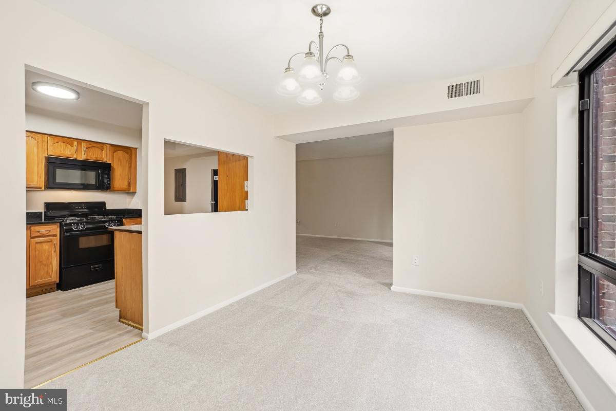 8475 Greenbelt Road Greenbelt, MD 20770 - Photo 24 of 32 Dining Room