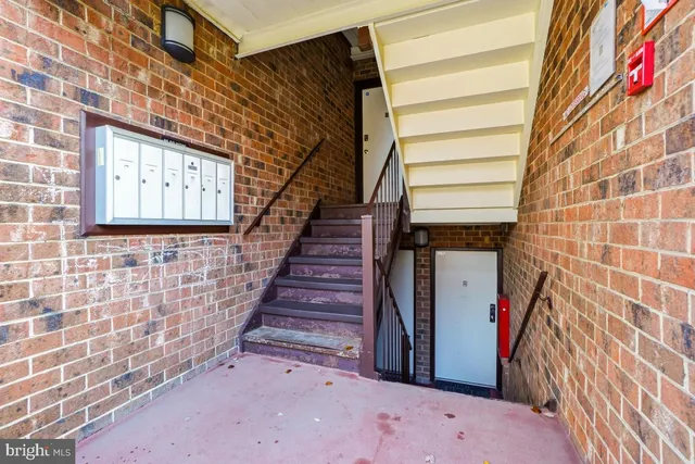 $159,900 | 8475 Greenbelt Road, Greenbelt, MD 20770