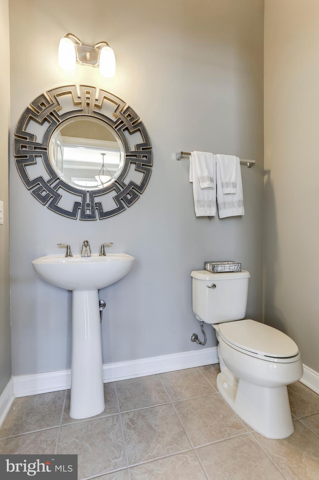 7661 Elmcrest Road Hanover, MD 21076 - Photo 17 of 47 Powder Room