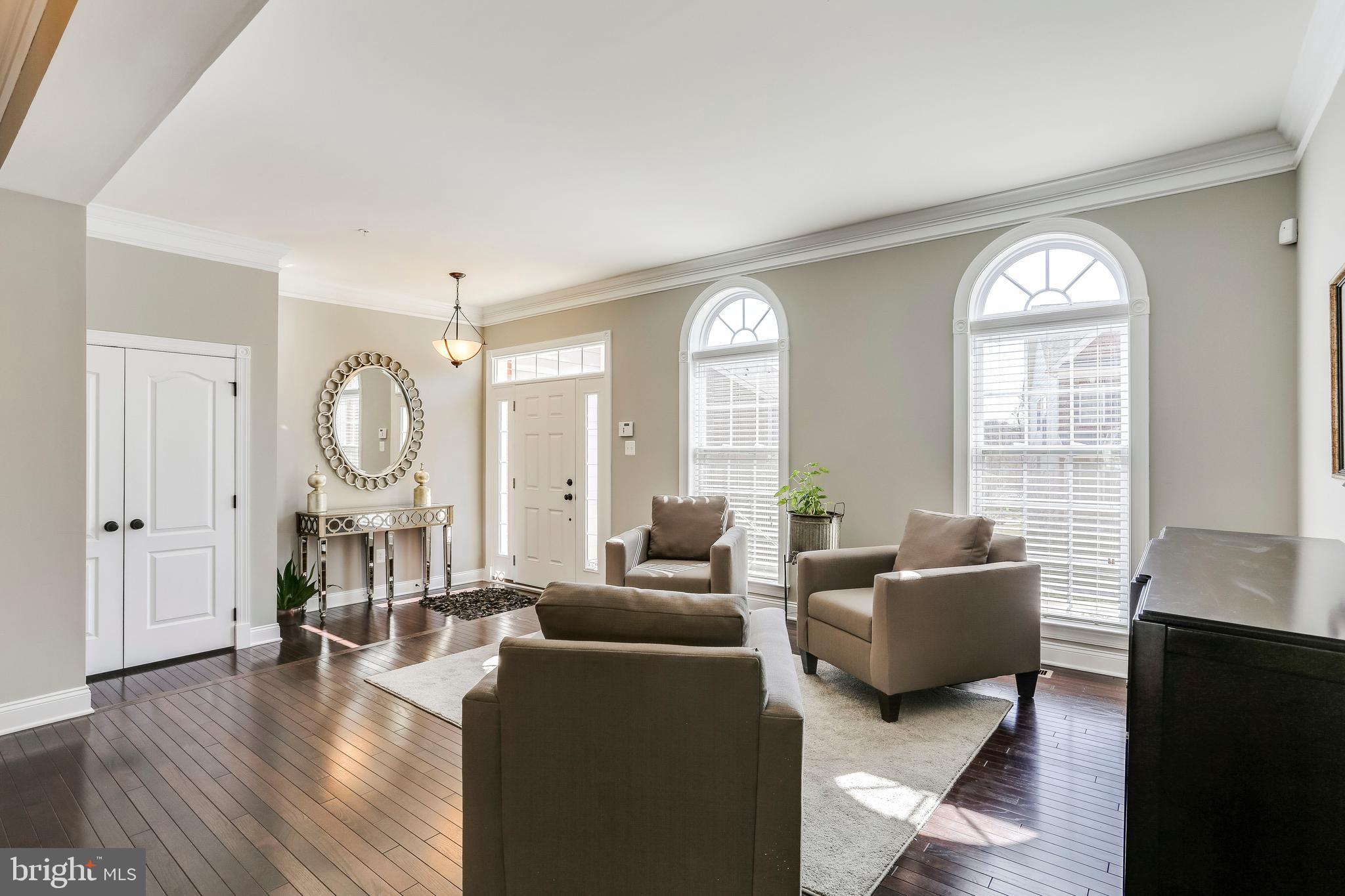 7661 Elmcrest Road Hanover, MD 21076 - Photo 6 of 47 Living Room