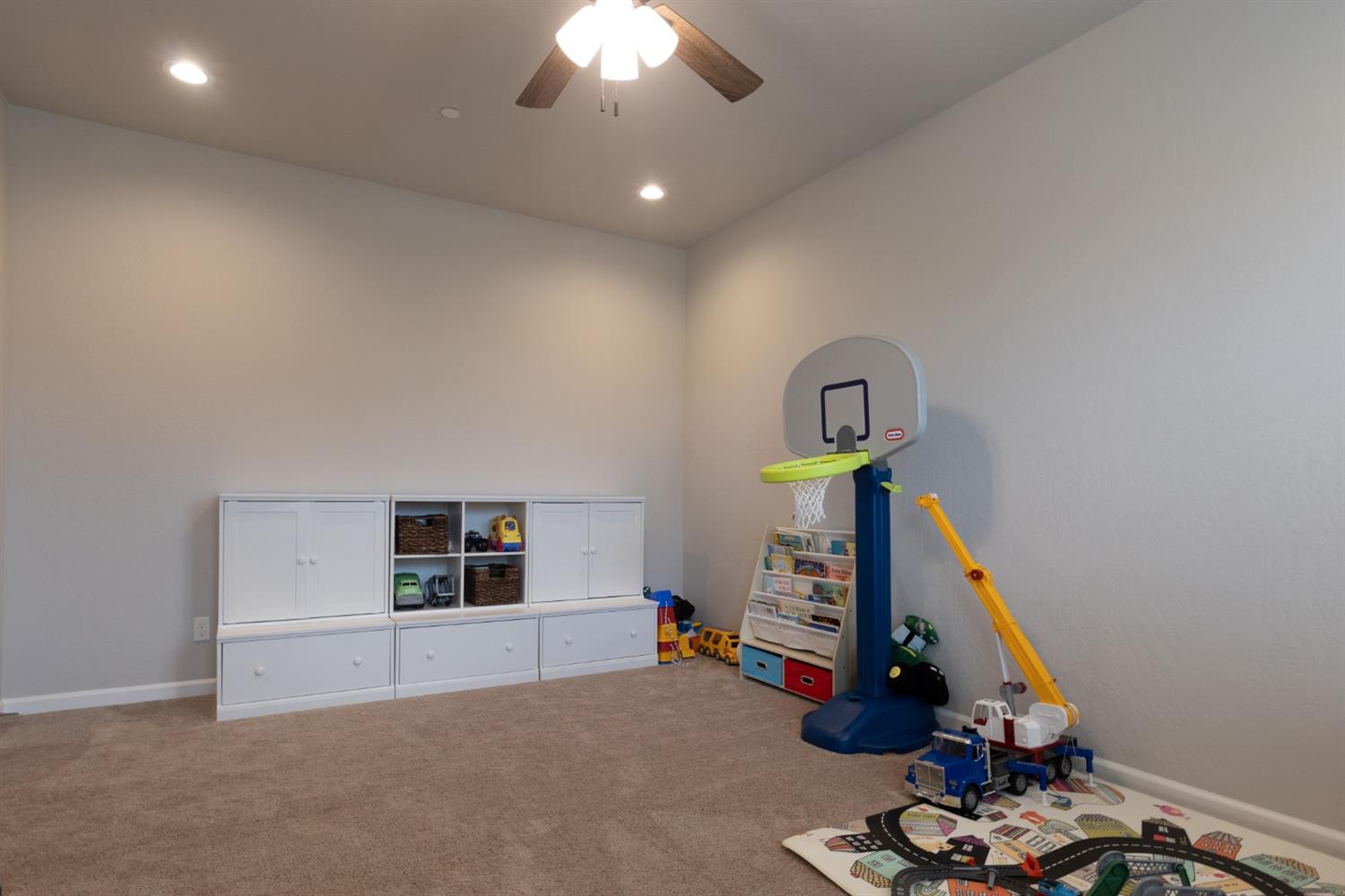 1063 Soledad Avenue Clovis, CA 93619 - Photo 23 of 26 a view of entryway with workspace and stairs
