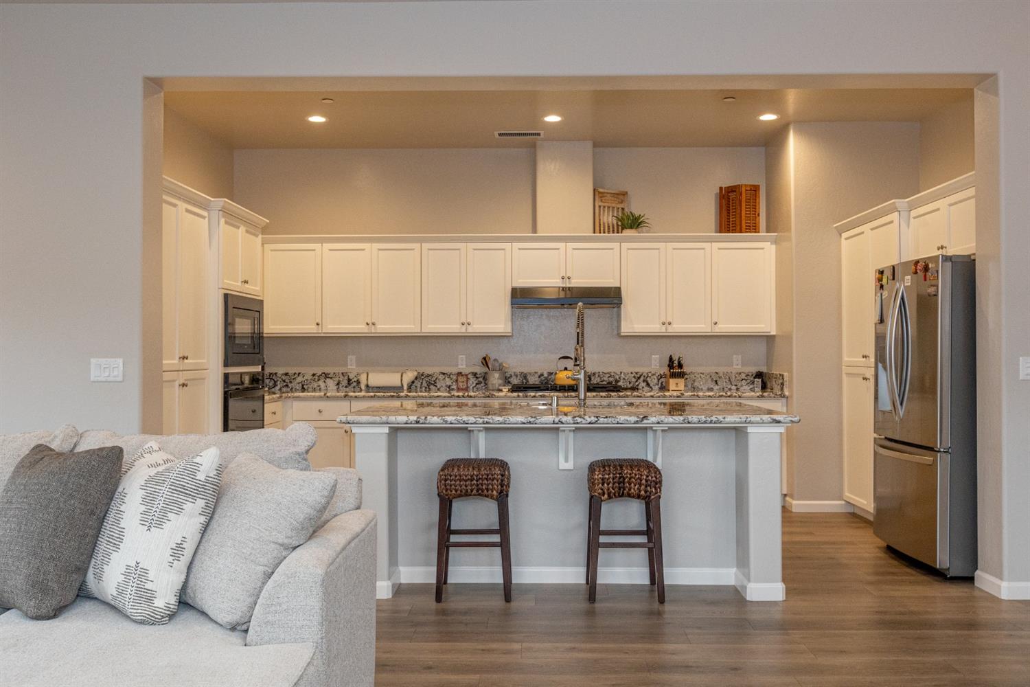1063 Soledad Avenue Clovis, CA 93619 - Photo 5 of 26 a kitchen with a sink cabinets and stainless steel appliances