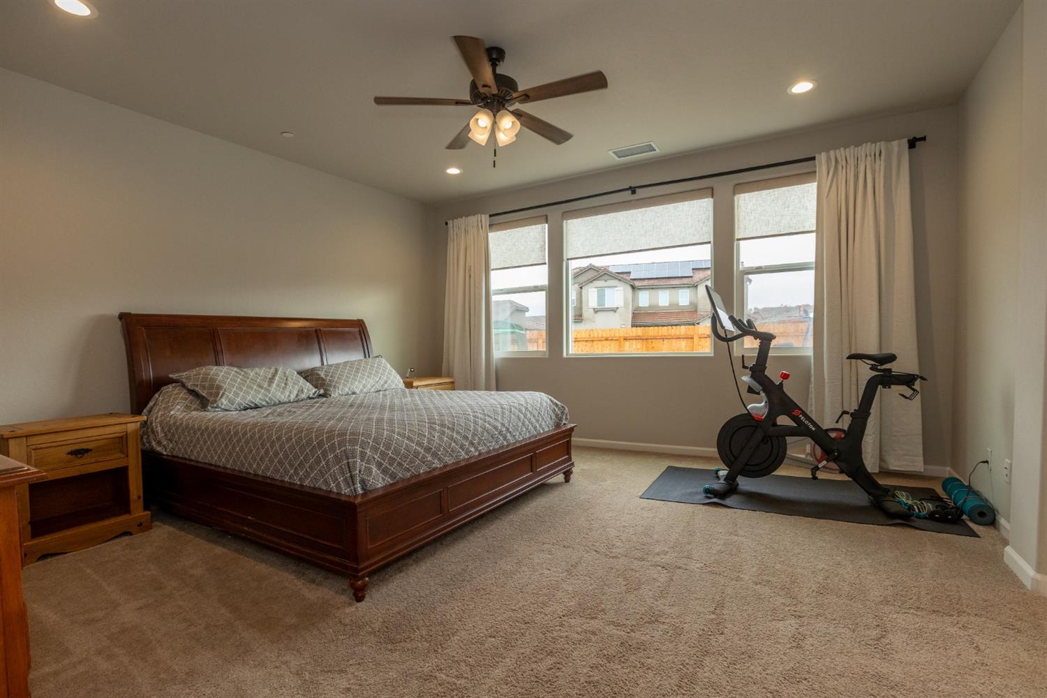 1063 Soledad Avenue Clovis, CA 93619 - Photo 10 of 26 a bedroom with a bed and a window