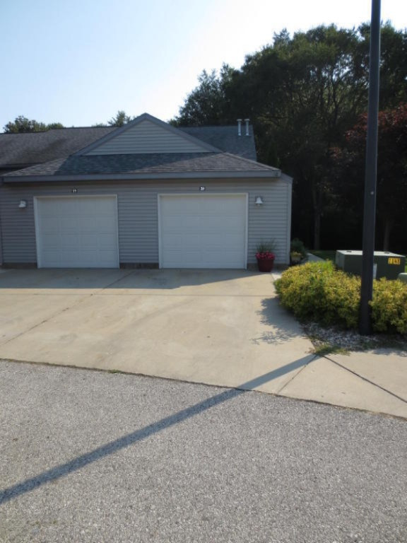 1295 Whitehall Road, Unit 19 Muskegon, MI 49445 - Photo 1 of 9 1295 Whitehall