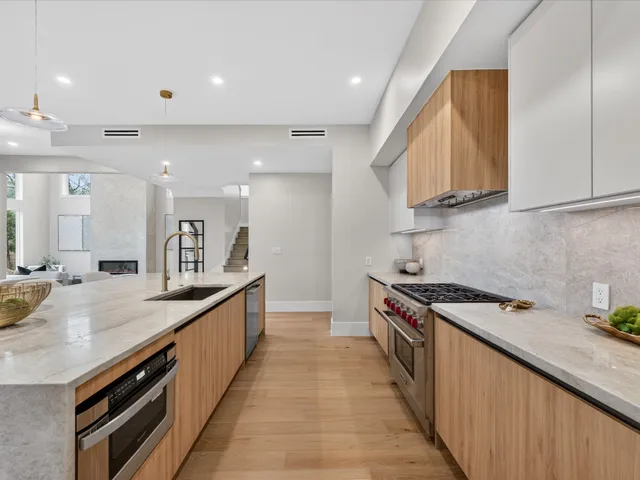 $2,265,000 | 2808 Quenby Avenue, West University Place, TX 77005