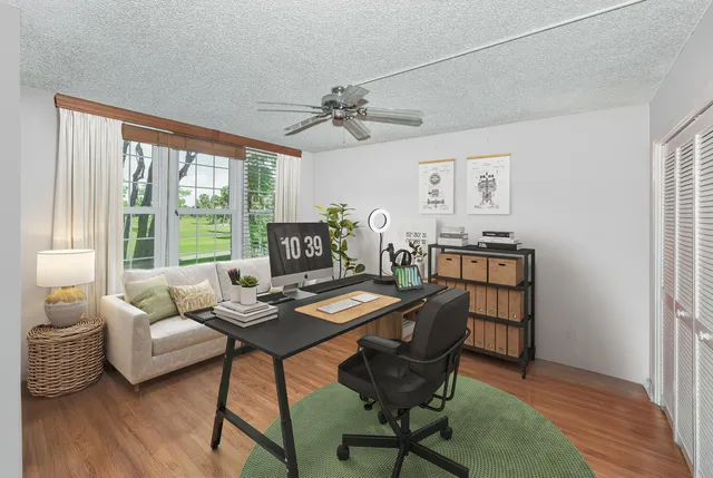 $230,000 | 3960 Oaks Clubhouse Drive, Unit 209, Pompano Beach, FL 33069