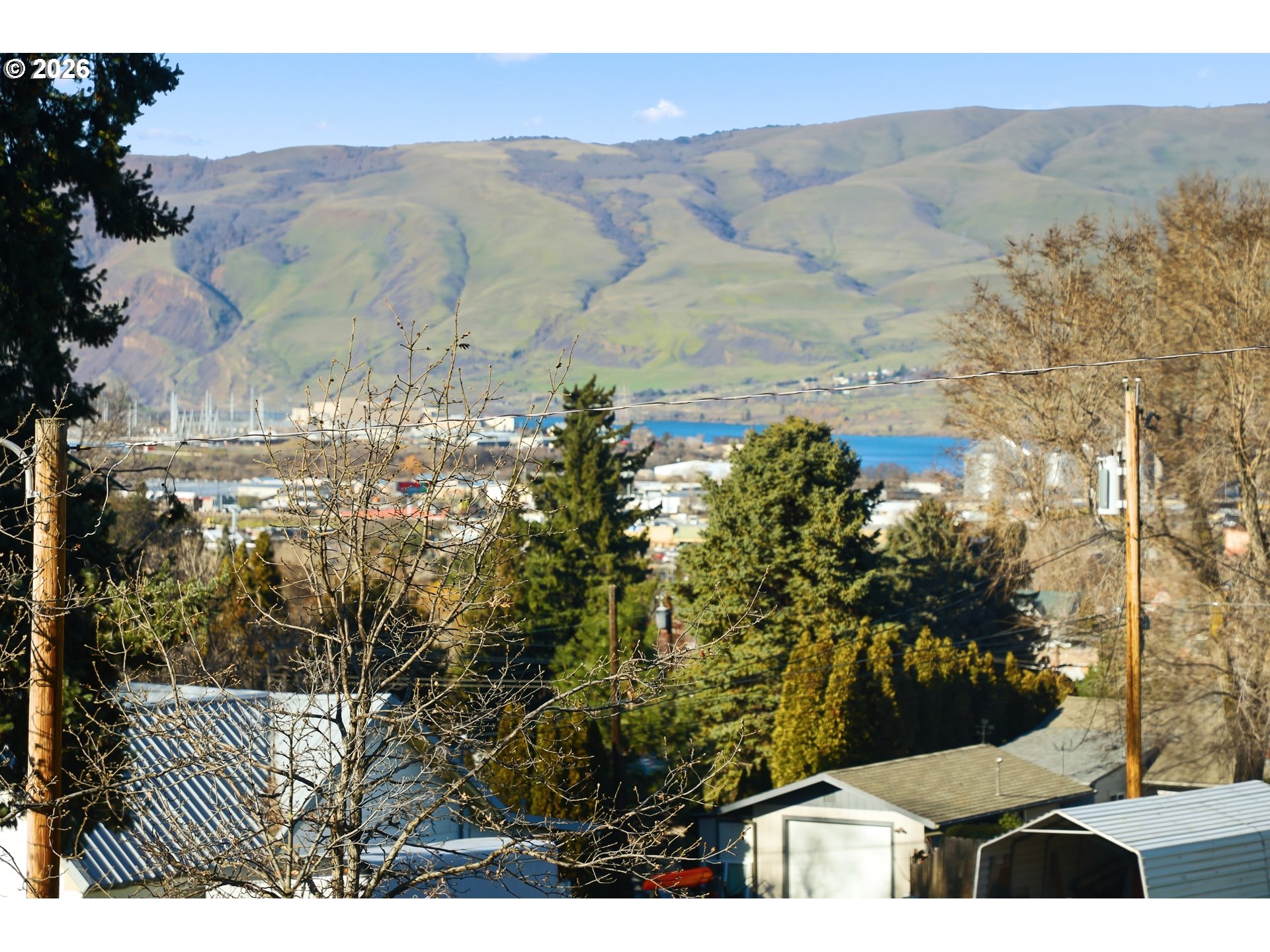 1707 Bridge Street The Dalles, OR 97058 - Photo 39 of 41 a view of city and mountain
