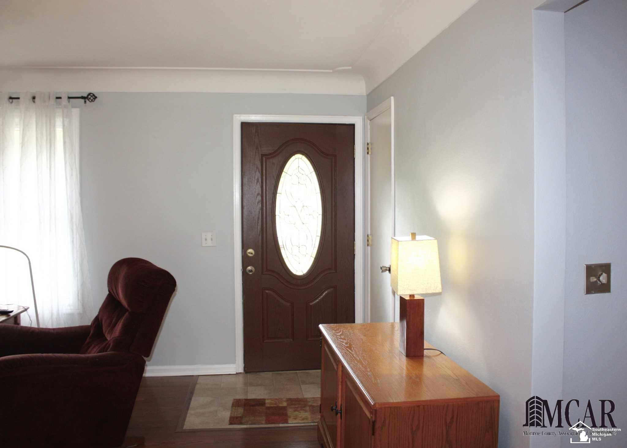 5626 Samaria Road Ottawa Lake, MI 49267 - Photo 15 of 40 Entrance