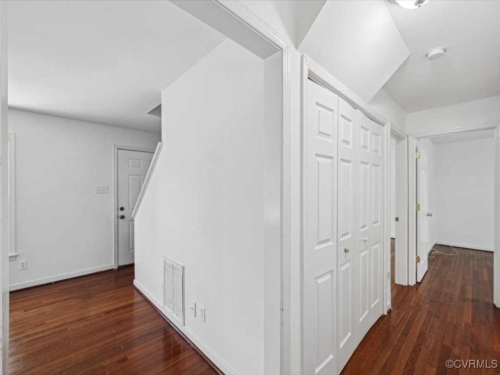 1407 Oldbury Road Midlothian, VA 23113 - Photo 8 of 34 a view of a hallway with wooden floor