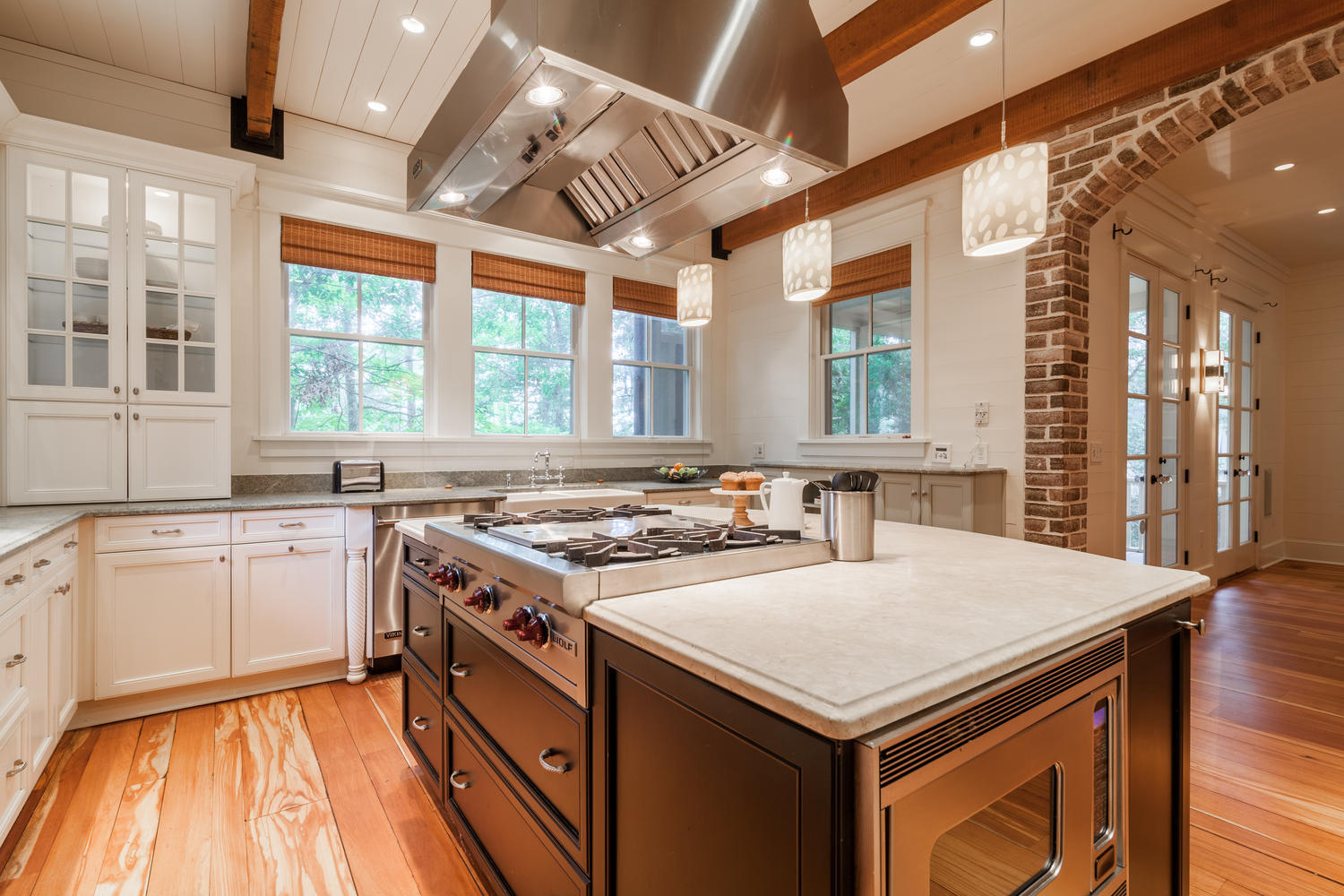 23 Hopetown Road Mount Pleasant, SC 29464 - Photo 22 of 81 Thermador Appliances