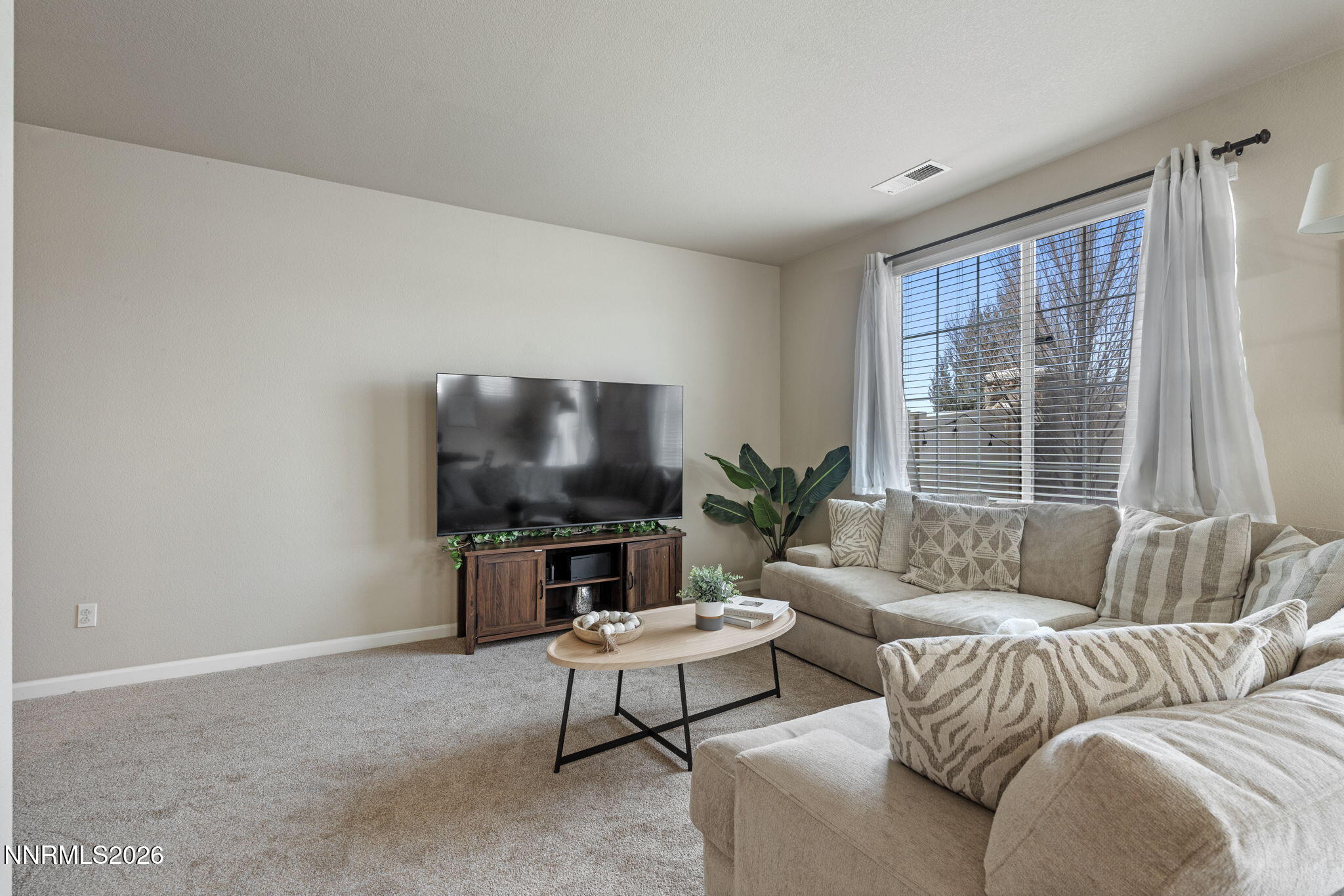 11017 Lamour Lane Reno, NV 89521 - Photo 8 of 35 16-web-or-mls-DSC03620