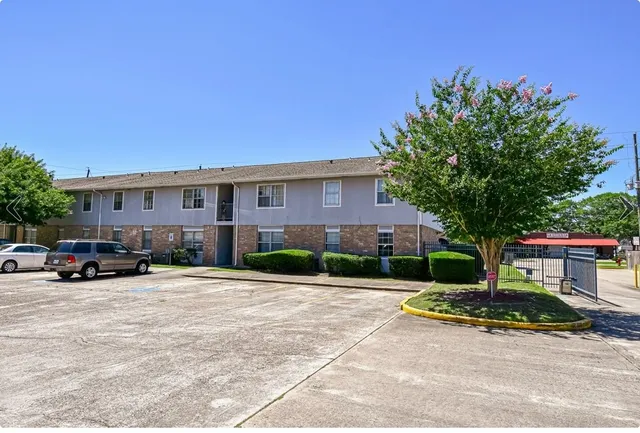 a view of a house with outdoor space and porch