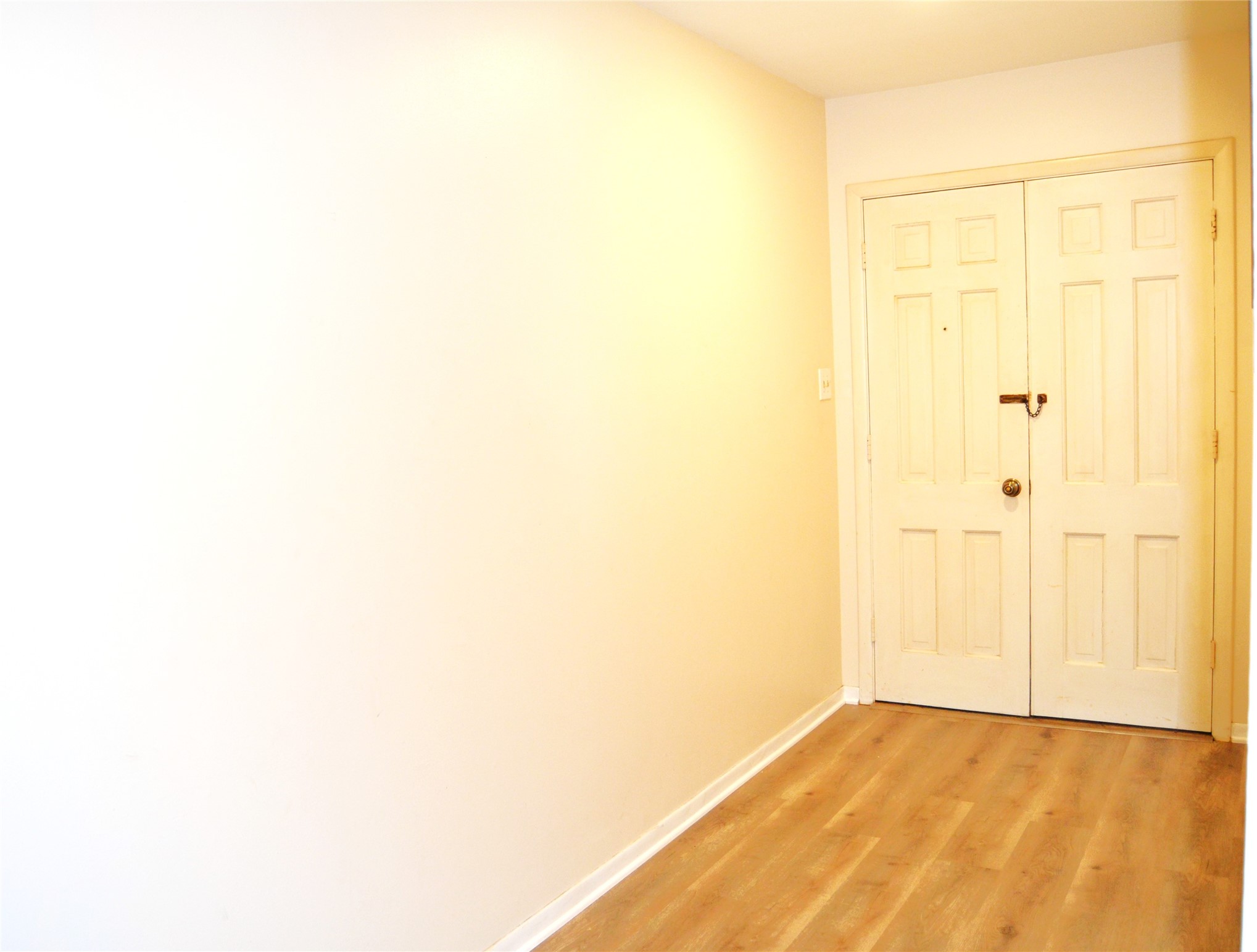 101 Summit Drive Conroe, TX 77303 - Photo 4 of 24 a view of an empty room