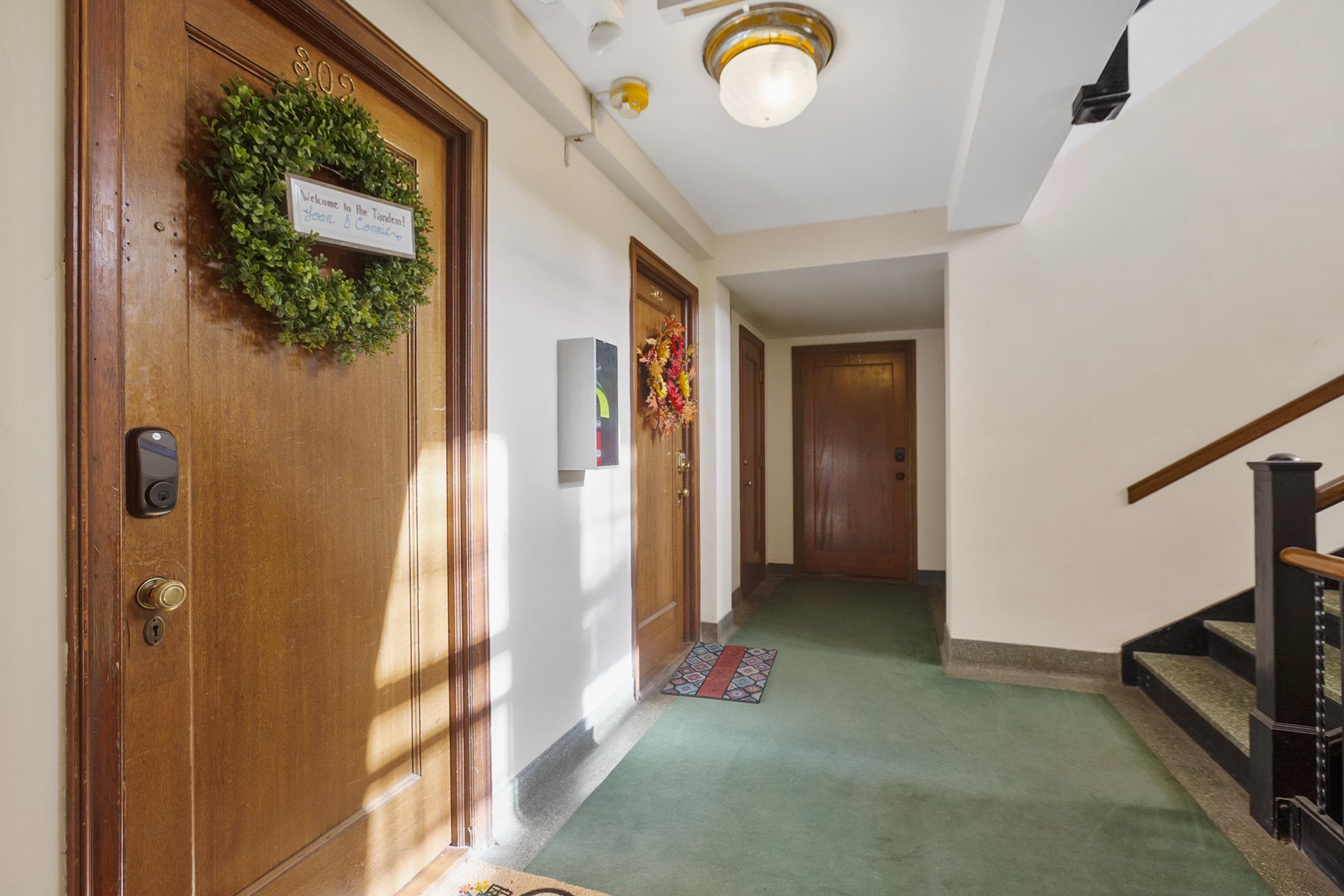 852 North Summit Boulevard, Unit 302 Spokane, WA 99201 - Photo 5 of 30