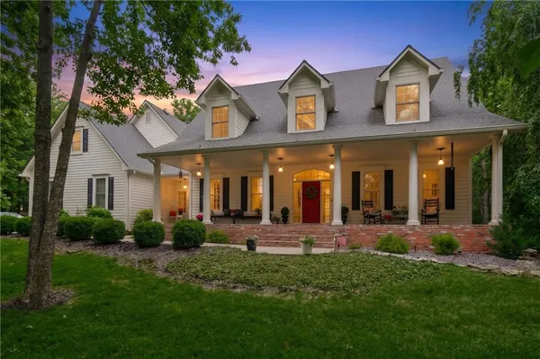 $1,100,000 | 14615 Whippoorwill Ln., Greenwood, MO 64034
