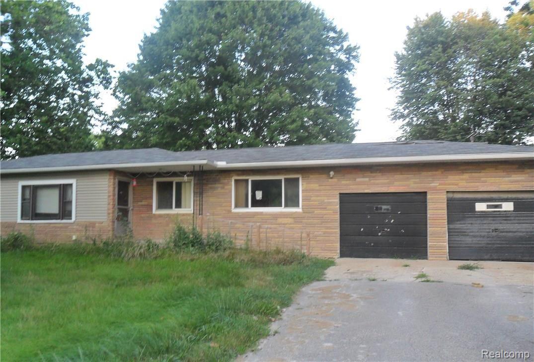 22201 Clark Road Belleville, MI 48111 - Photo 1 of 11 SAM_0709.JPG