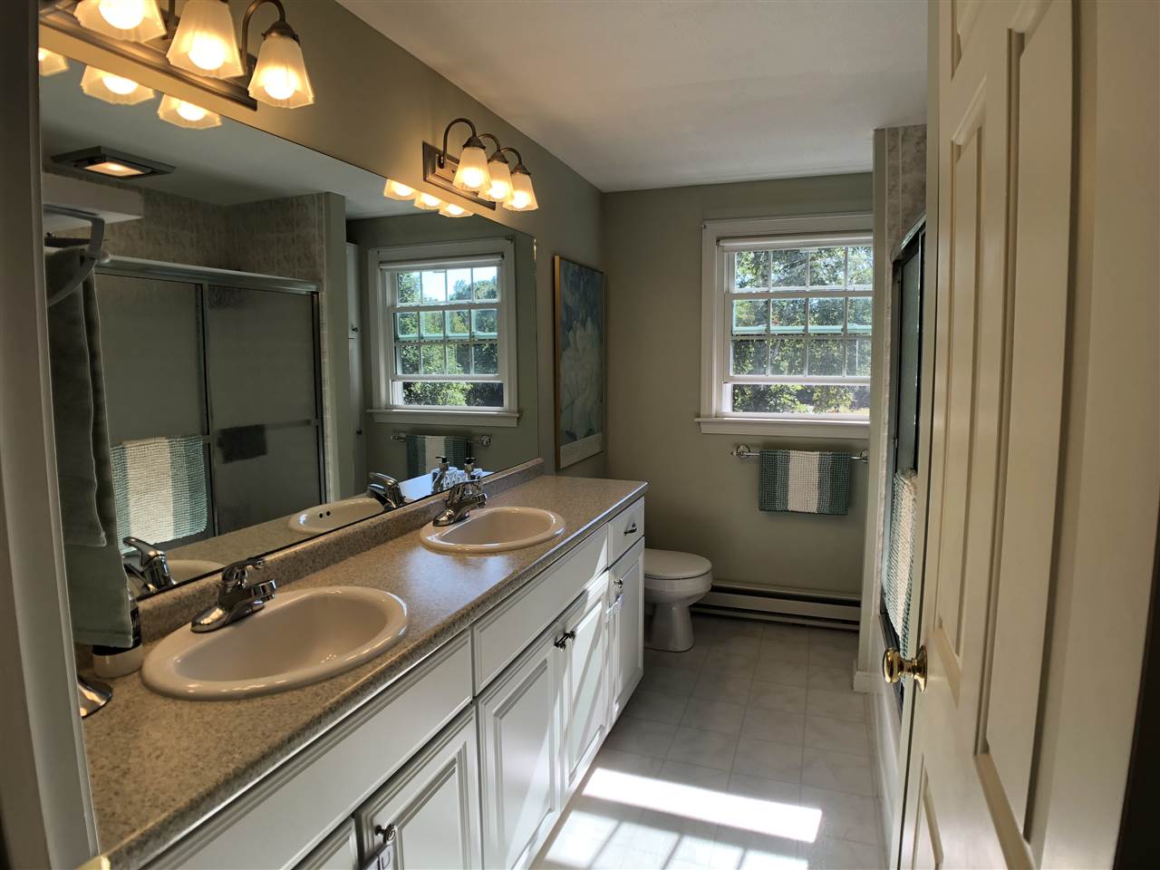11 Thomas Street Rochester, NH 03867 - Photo 24 of 36