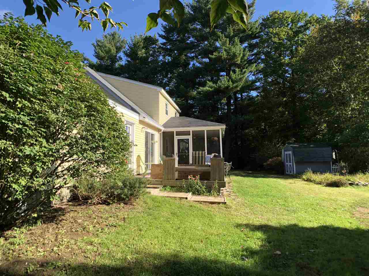 11 Thomas Street Rochester, NH 03867 - Photo 31 of 36