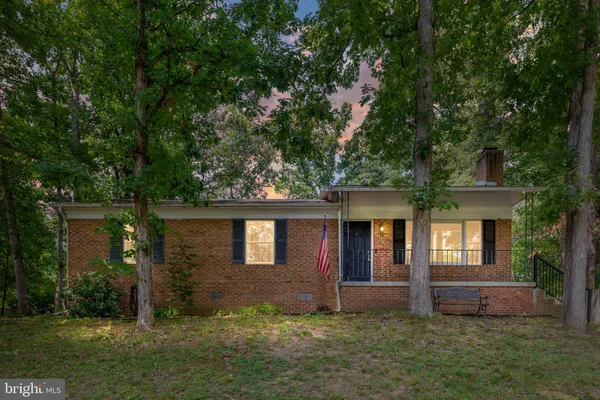 $339,500 | 113 Lakewood Drive, Stephens City, VA 22655