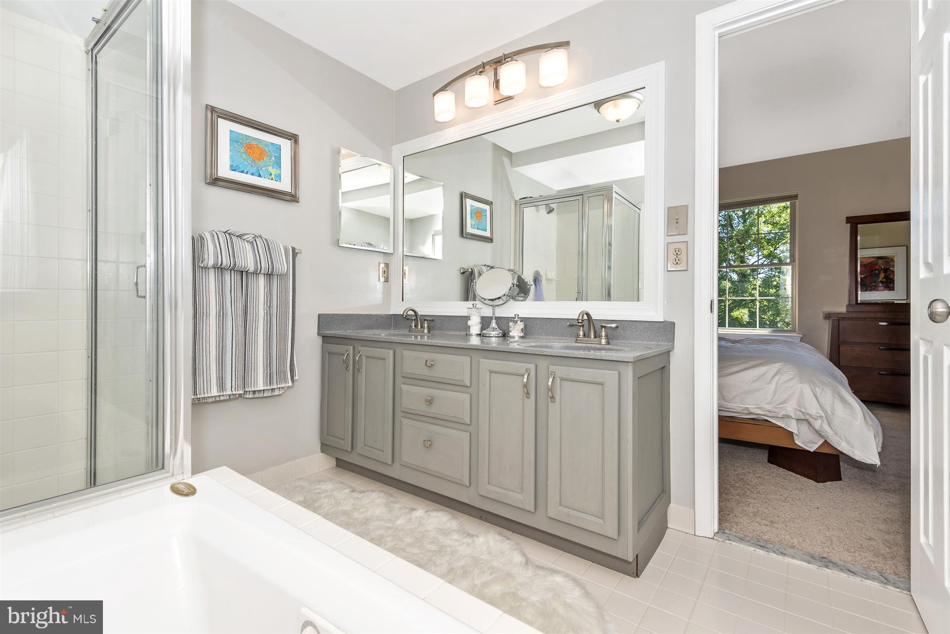 2479 Stoney Creek Road Frederick, MD 21701 - Photo 17 of 29 Bath (Master)