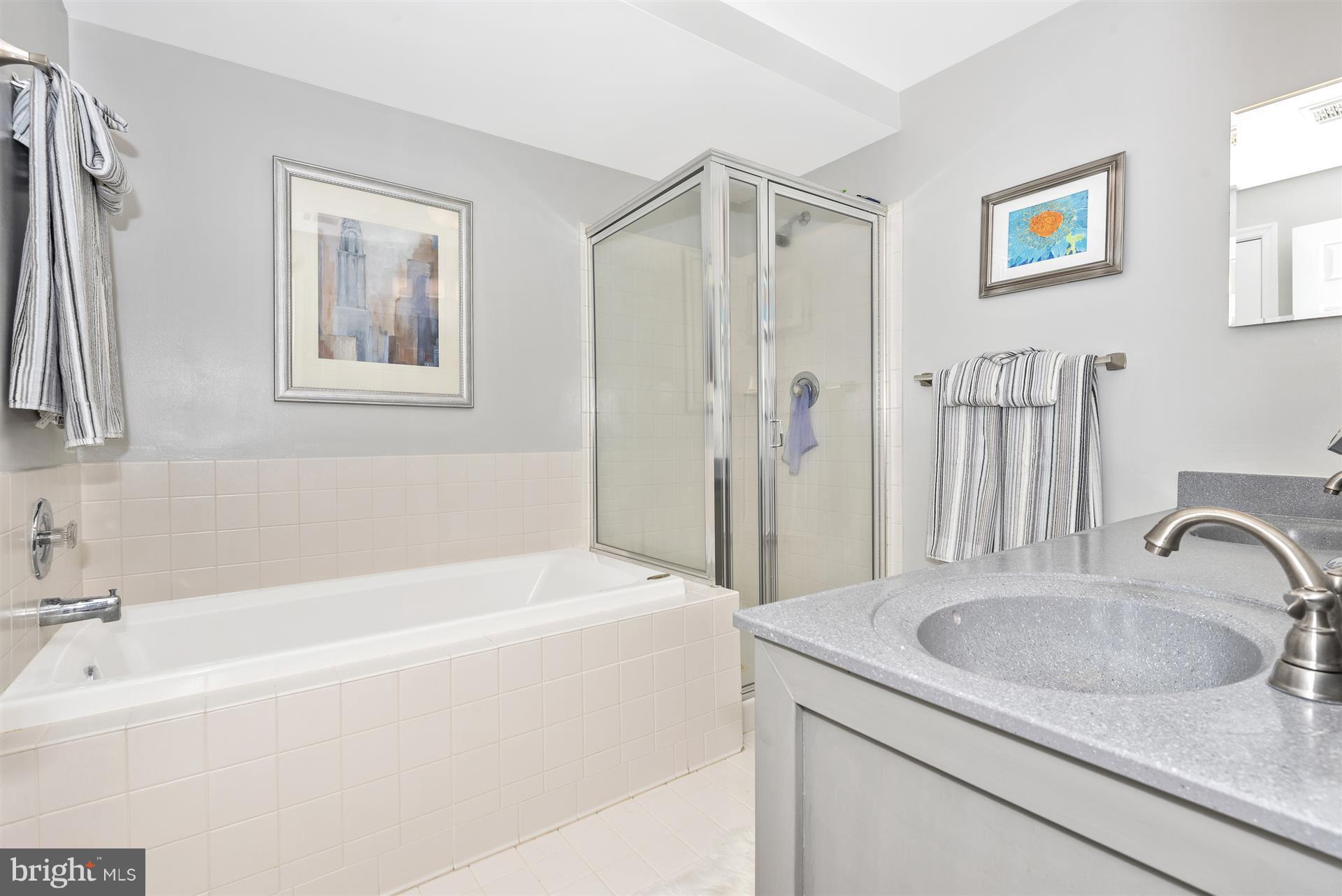 2479 Stoney Creek Road Frederick, MD 21701 - Photo 21 of 29 Bath