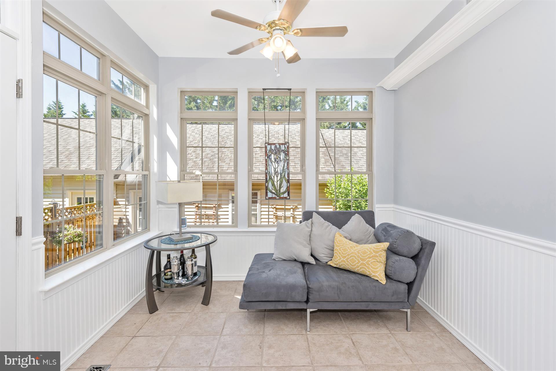 2479 Stoney Creek Road Frederick, MD 21701 - Photo 10 of 29 Bright sunny morning room!