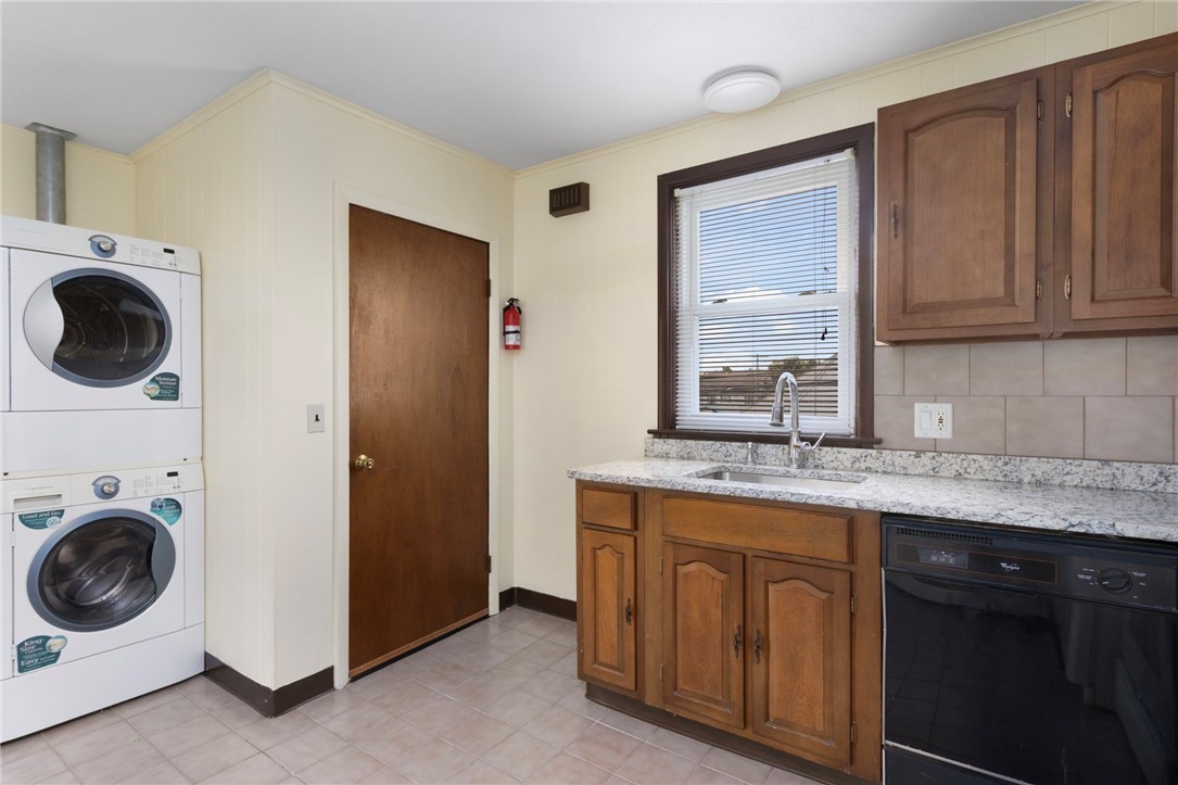 246 George Waterman Road, Unit 2 Johnston, RI 02919 - Photo 7 of 17