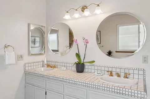 $1,425,000 | 1933 Benton Lane, Novato, CA 94945