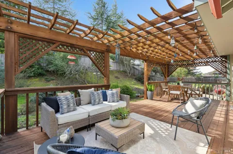 $1,425,000 | 1933 Benton Lane, Novato, CA 94945