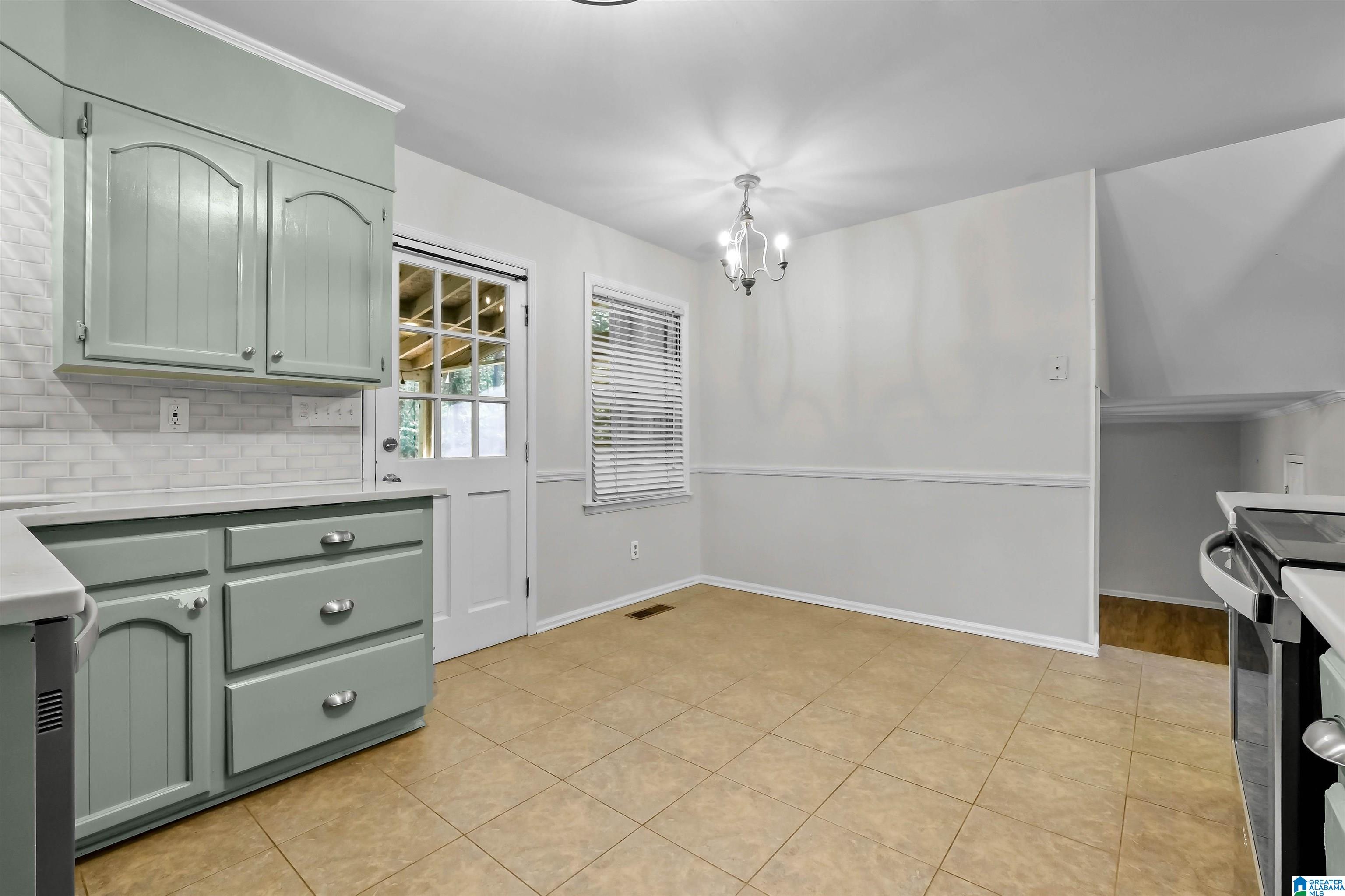 5027 Indian Valley Road Birmingham, AL 35244 - Photo 11 of 39