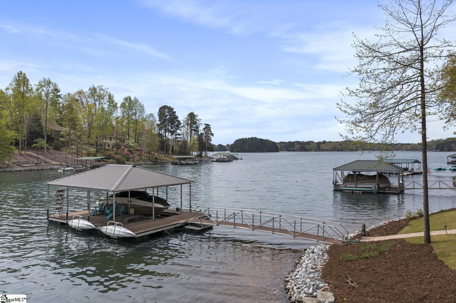 734 Navigator's Point Seneca, SC 29672 - Photo 8 of 36 Gallery Image 8