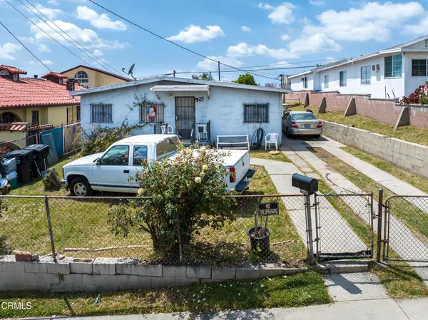 $660,000 | 923 North Alma Avenue, Los Angeles, CA 90063