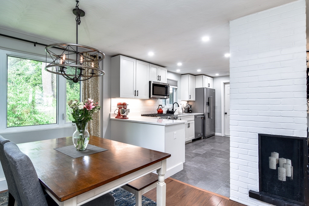 12 Carling Road Framingham, MA 01701 - Photo 7 of 28 Gallery Image 7