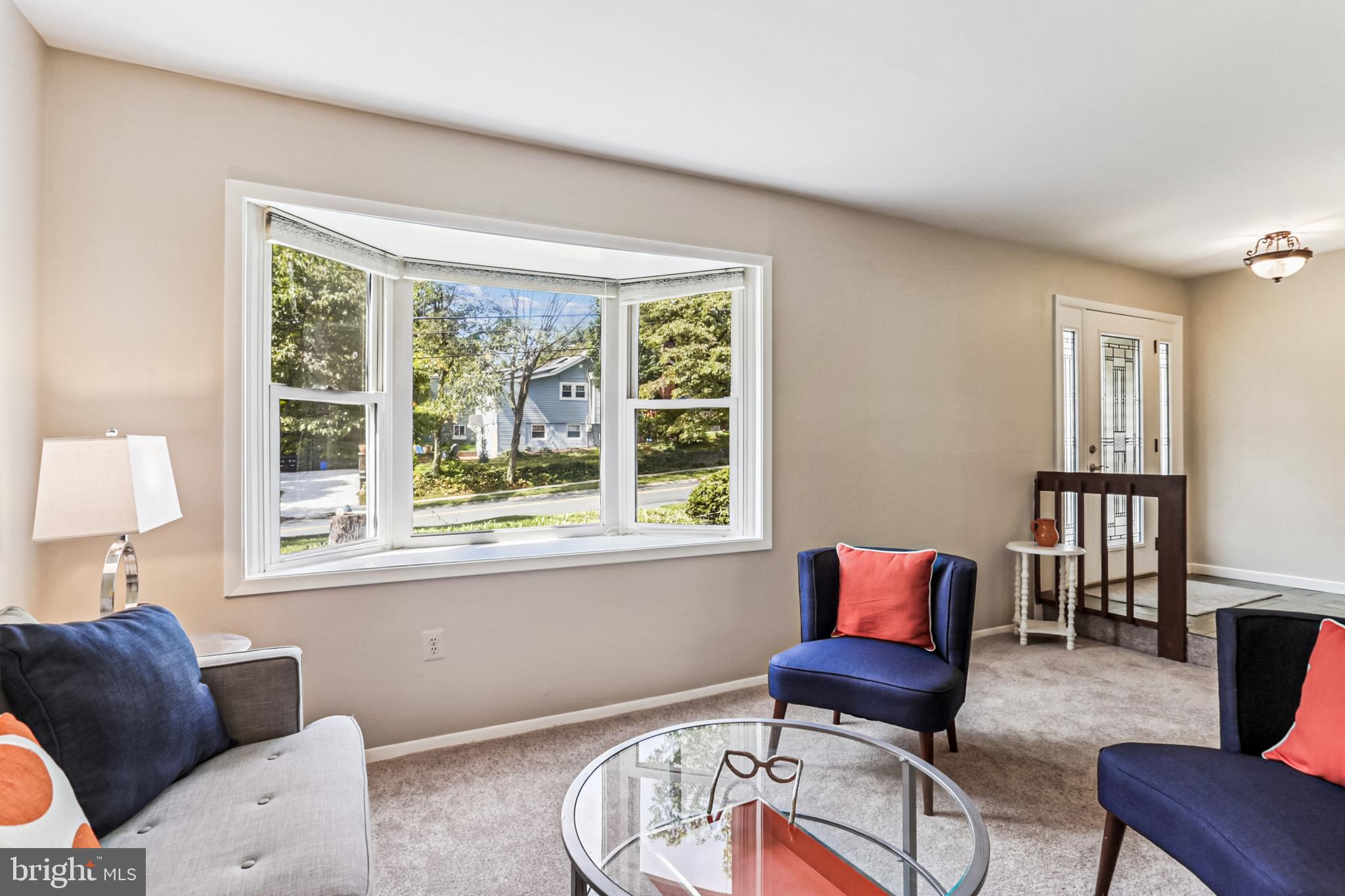 9013 2nd Avenue Silver Spring, MD 20910 - Photo 8 of 56 a living room with furniture and a window