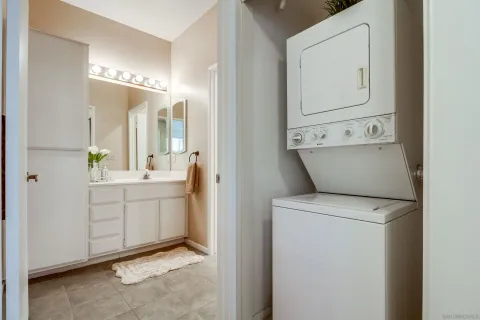 $420,000 | 18736 Caminito Cantilena, Unit 194, San Diego, CA 92128