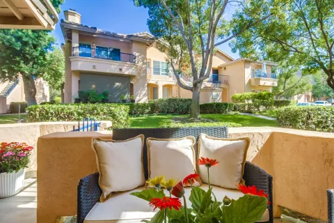 $420,000 | 18736 Caminito Cantilena, Unit 194, San Diego, CA 92128