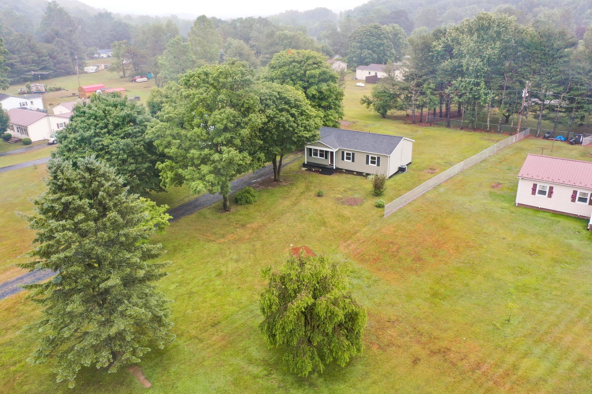 244 Dry Branch Road Churchville, VA 24421 - Photo 8 of 31 Gallery Image 8